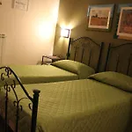 Le Quattro Fontane Bed & Breakfast 3*