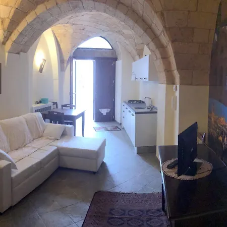 Le Quattro Fontane 3* גרבינה אין פוליה